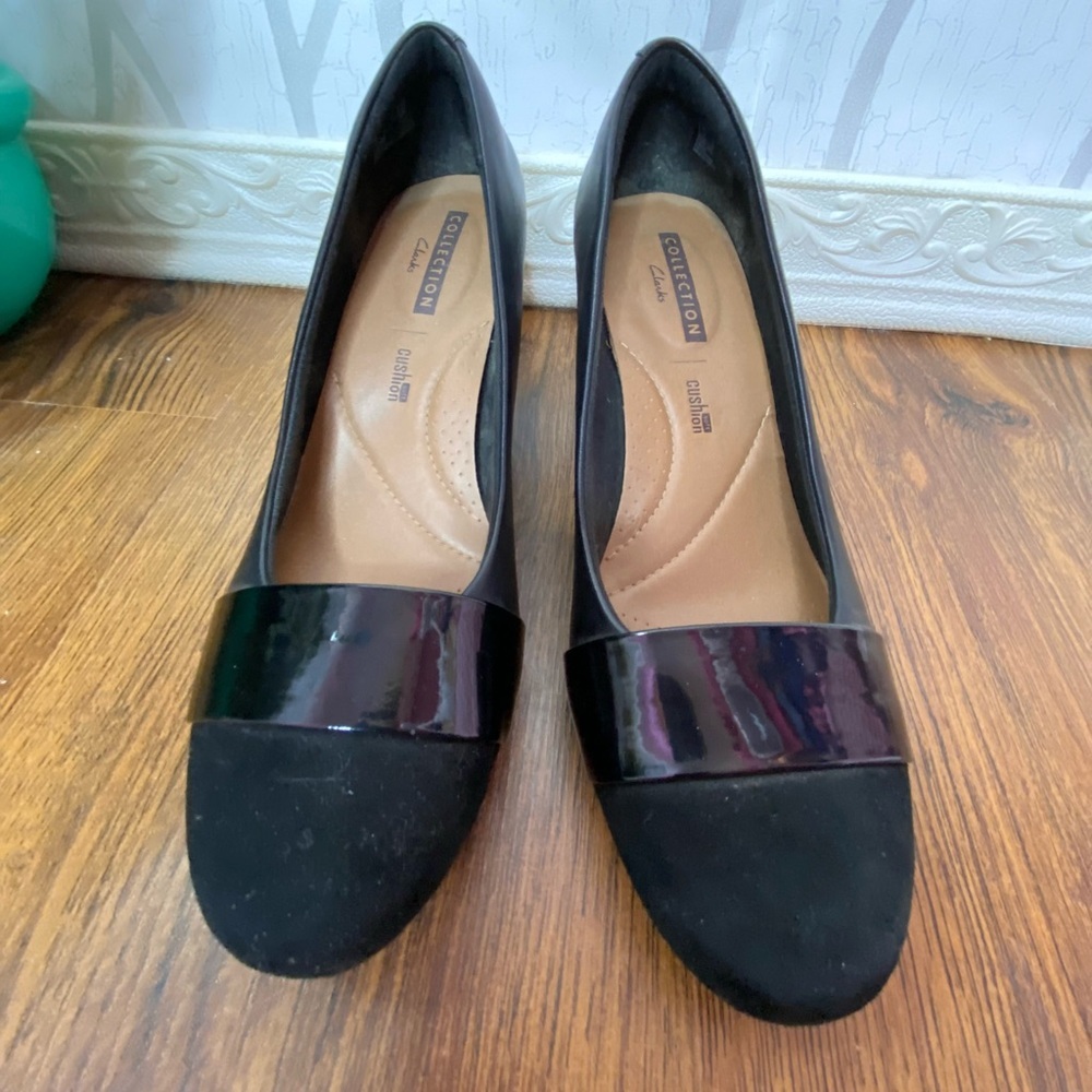 🌷 Collection Clark’s 🌷 Classic Black Block Heel Pumps - Women's 9M - Picture 2 of 9